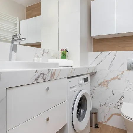 Starowiejska With Balcony & Parking Next To Arena Stadium By Renters * Гданьск