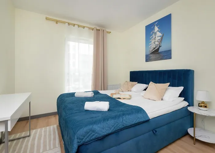 Starowiejska With Balcony & Parking Next To Arena Stadium By Renters