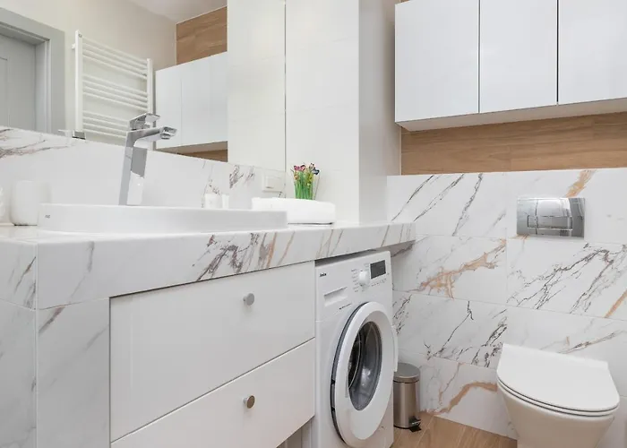 Starowiejska With Balcony & Parking Next To Arena Stadium By Renters * Gdańsk